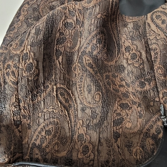 Nipon Boutique 2 Pc. Paisley-Jacquered Top & Jacket - Size 16W - Picture 11 of 13
